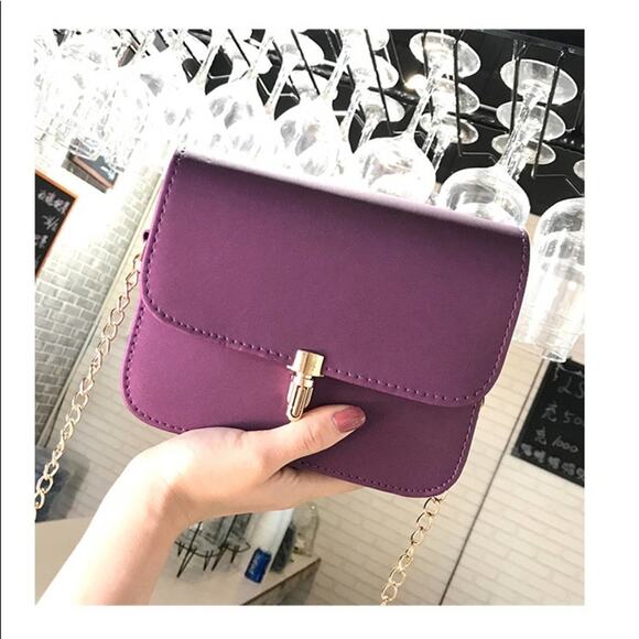 Deep Plum Gold Chain Crossbody Popular Fashion Bag - Picture 2 of 12